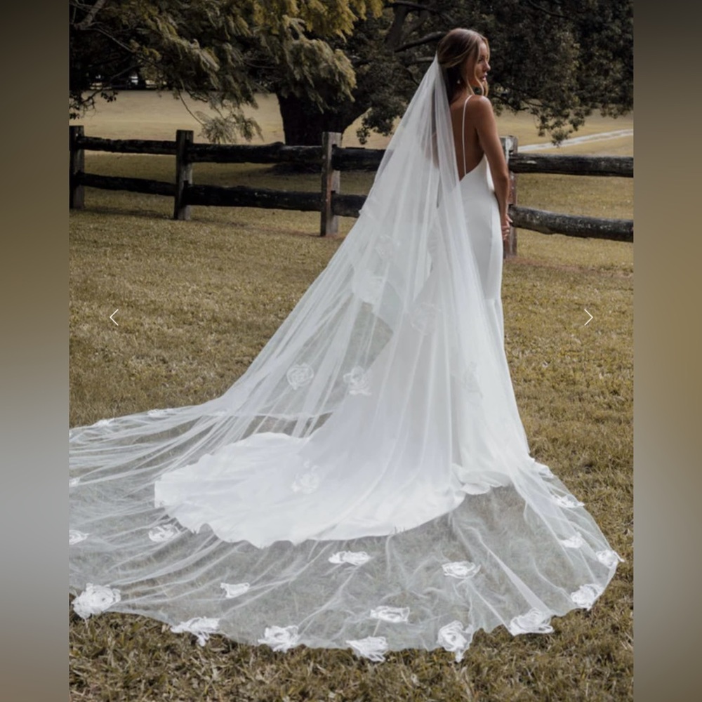 Flower “Fleur” Wedding Veil